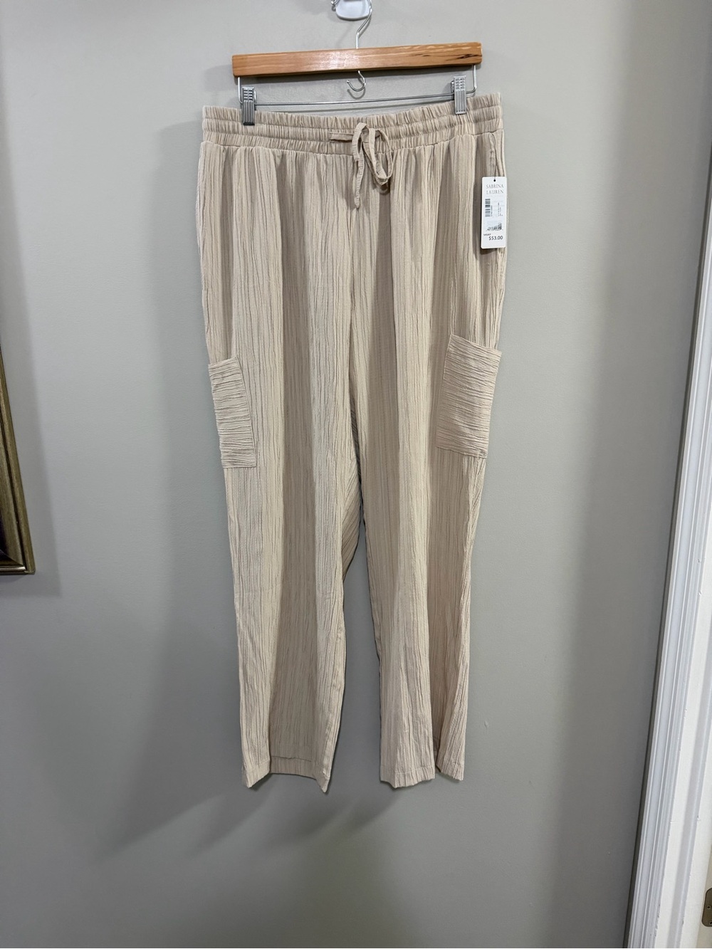 NWT Sabrina Lauren Relaxed Wide Leg Textured Drawstring Pants - Cream. Size 2X